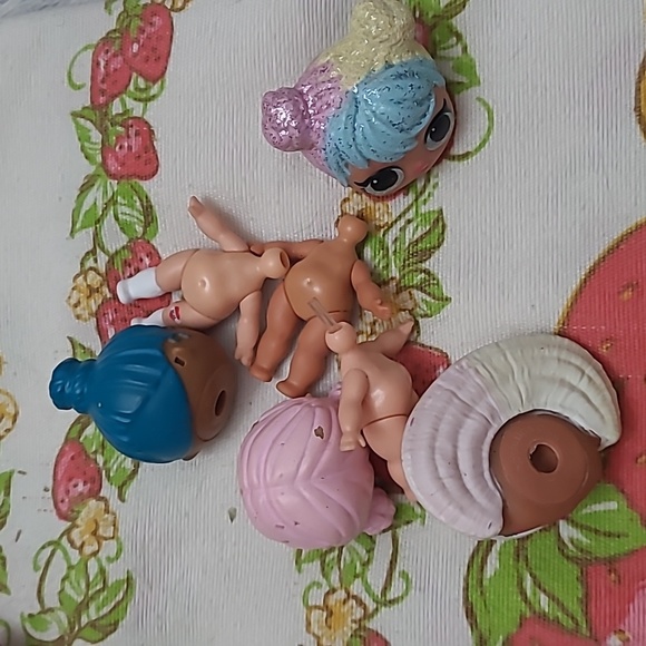 LOL Surprise Doll Bundle Massive - Picture 9 of 9